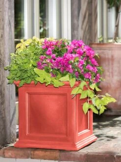 Fairfield Self-Watering Square Planter, 20” X 20” -Garden Care 39 618 08477 tif