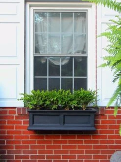 Fairfield Self-Watering Window Box, 3’ -Garden Care 39344 100V tif