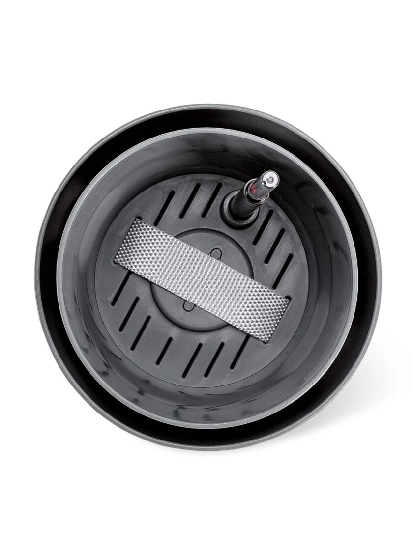 Tolita Recycled Self-Watering Flower Pot, 8" Diameter 6 Tolita Recycled Self-Watering Flower Pot, 8" Diameter - Image 4