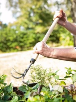 Gardener's Lifetime Raised Bed Cultivator -Garden Care 8587960 3527 tif