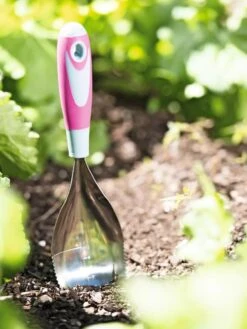 Dirty Little Digger™ -Garden Care 8594982 9961 tif