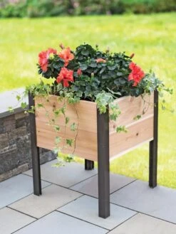 Self-Watering Insert For 2’ X 2’ Planter -Garden Care 8597991 1022 tif