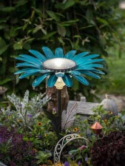 Desert Steel Daisy Solar Light -Garden Care 8599556 07V tif