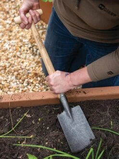 Gardener’s Lifetime Perennial Spade With Short T-Handle -Garden Care 8600310 3318 tif