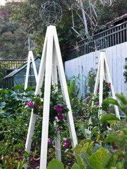 Akoris Garden Tuteur Sr. 13 Akoris Garden Tuteur Sr. -Garden Care 8600517 03V tif