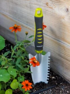 Gardener's Trowel Knife 9 Gardener's Trowel Knife -Garden Care 8608660 19471 tif