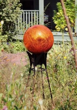 Achla Designs Gazing Globe 12" -Garden Care 8609324 02V jpg