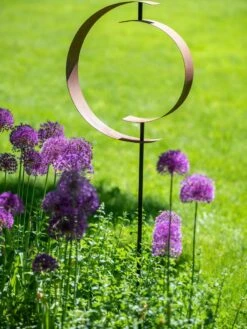 Corten Circle Garden Sculpture -Garden Care 8611061 153 tif