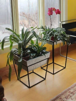 Achla Designs Arne Plant Stand -Garden Care 8612899 02v